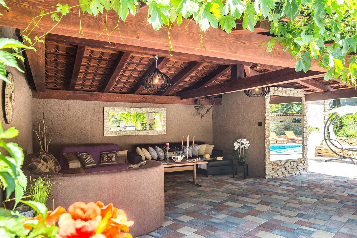 Foto 5 von 29: Ferienwohnung Antonia 2 mit Pool