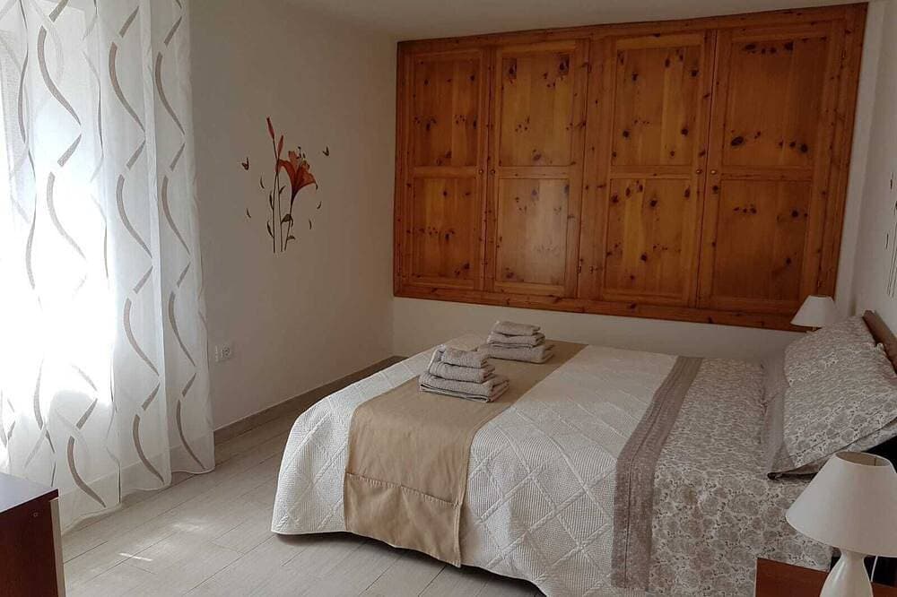Foto 3 von 19: Vacation Apartment La Maddalena