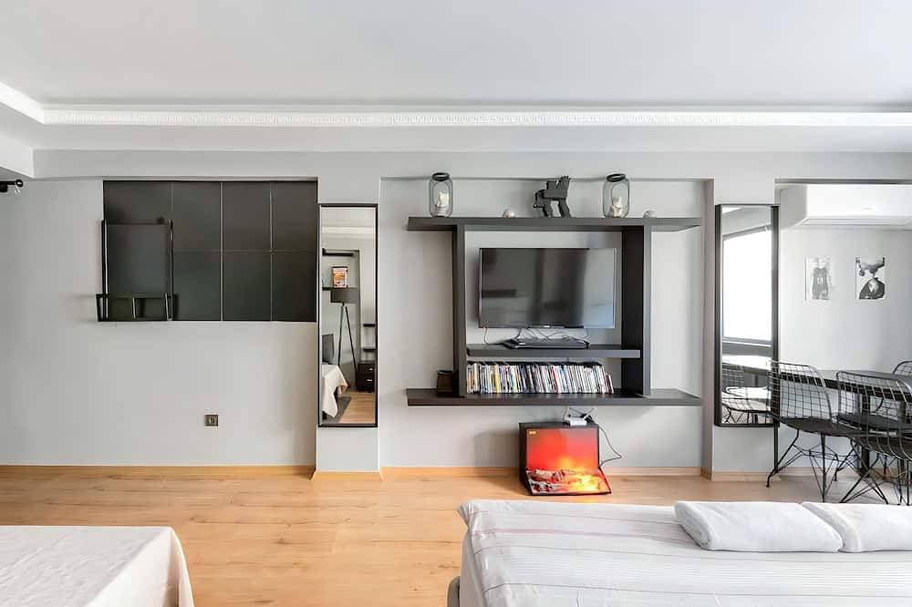 Foto 4 von 20: Cozy Central Apartment with Elevator&Patio Near Metro 2 minute walking