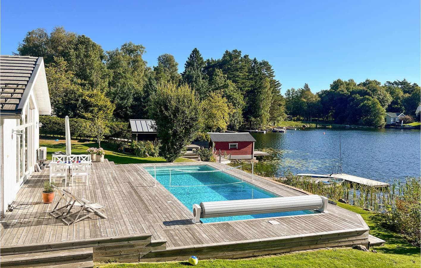 Foto 2 von 27: Ferienhaus für 6 Personen mit Pool