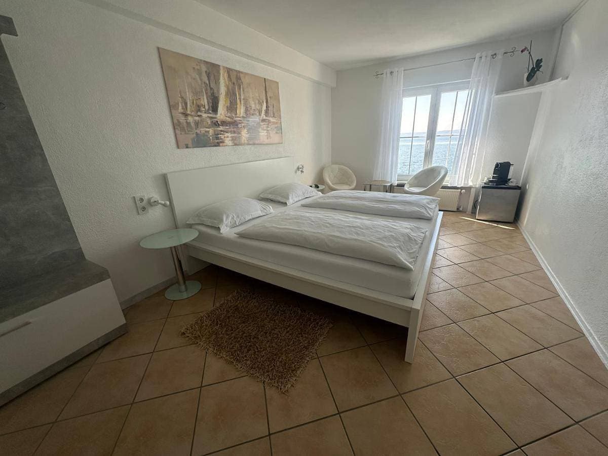 Foto 5 von 9: Double Room with Lake View