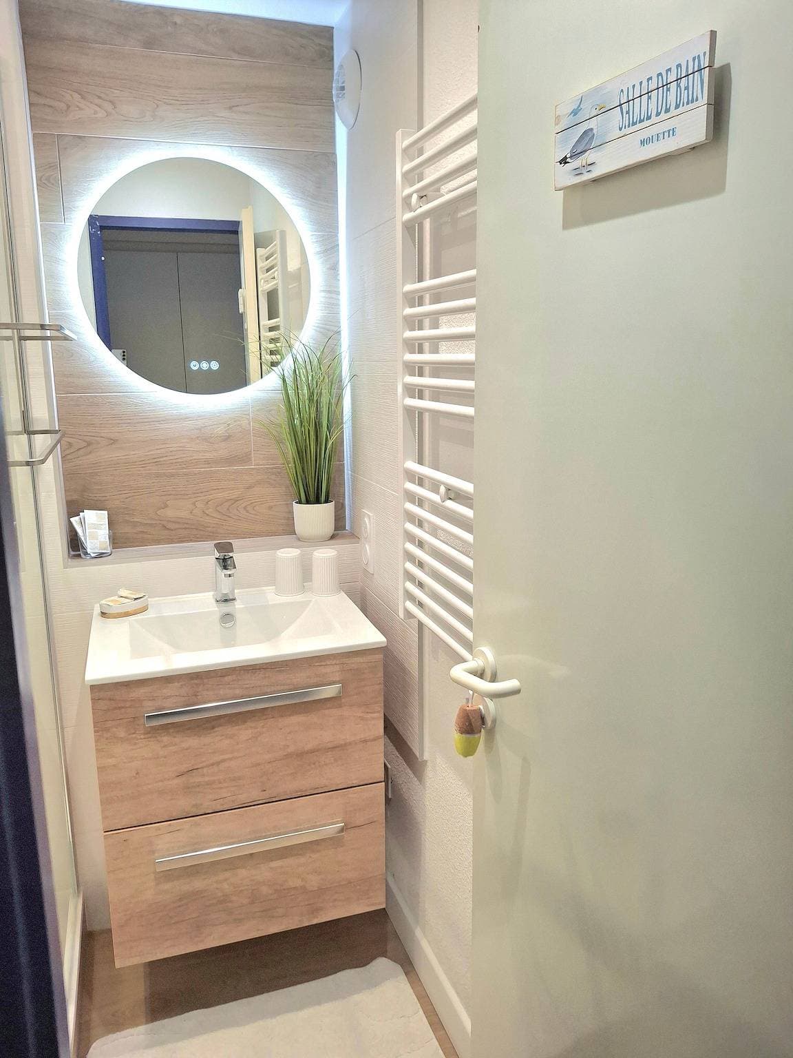 Foto 12 von 23: Ferienwohnung für 3 Personen mit Balkon