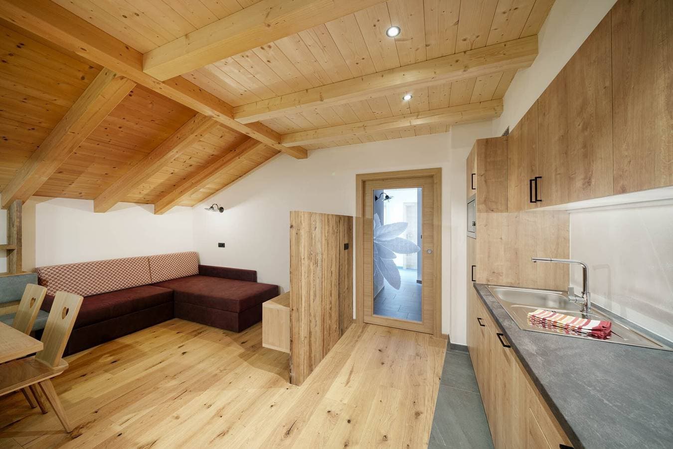 Foto 2 von 11: Ferienwohnung 'Salbei' mit Bergblick, privater Terrasse und Wi-Fi
