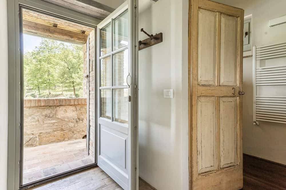 Foto 6 von 18: Das Podere Vignalunga ist ein 48 Hektar großes Grundstück mit 2 Hauptvillen und 2 Nebengebäuden