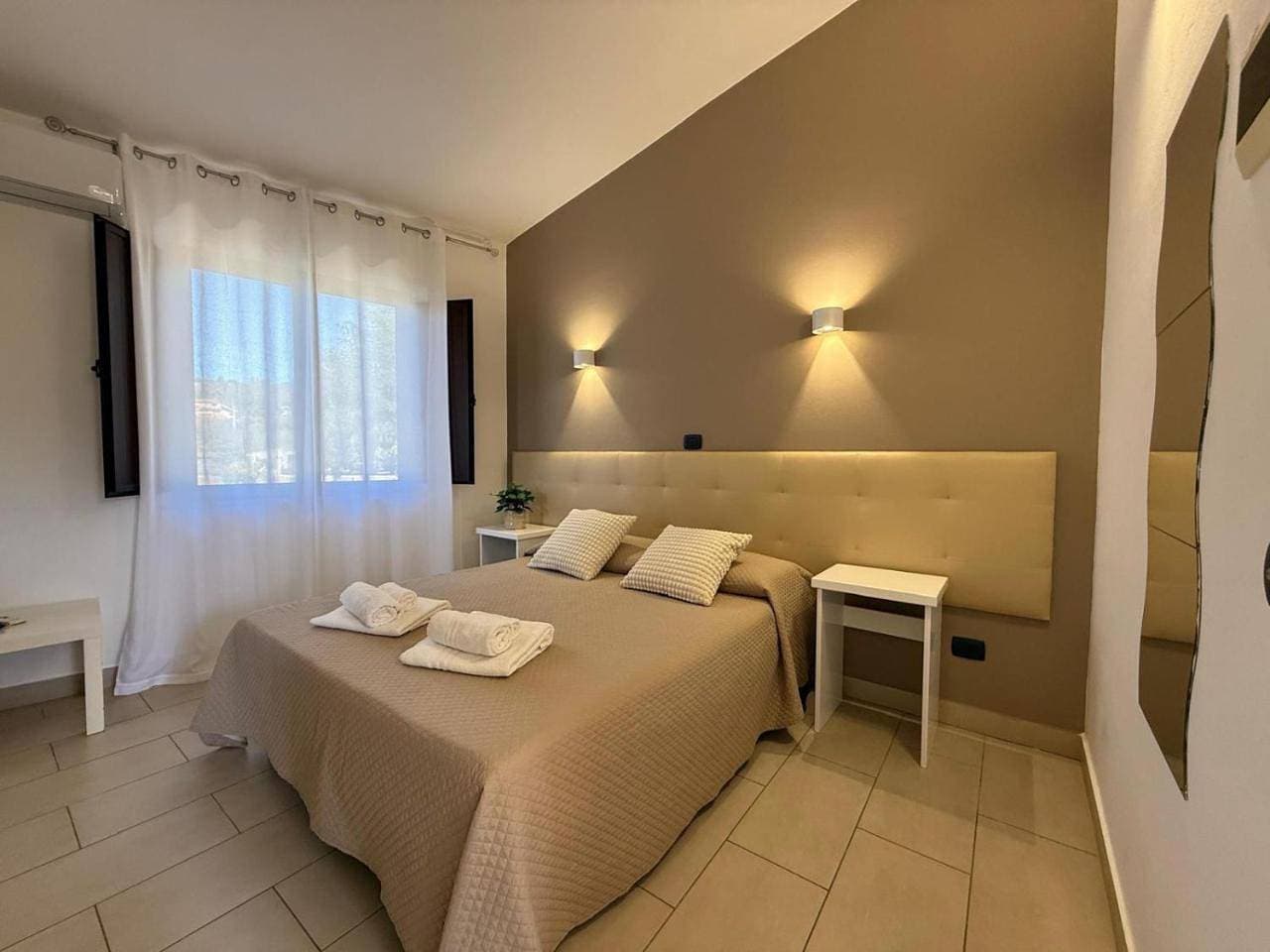 Foto 7 von 15: Double Room with Private Bathroom