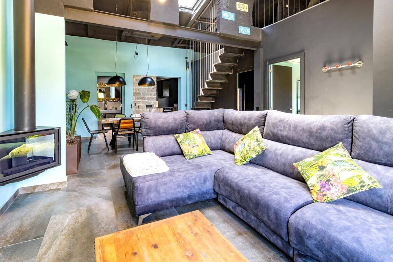 Black House- Sorprendente casa estilo industrial 1