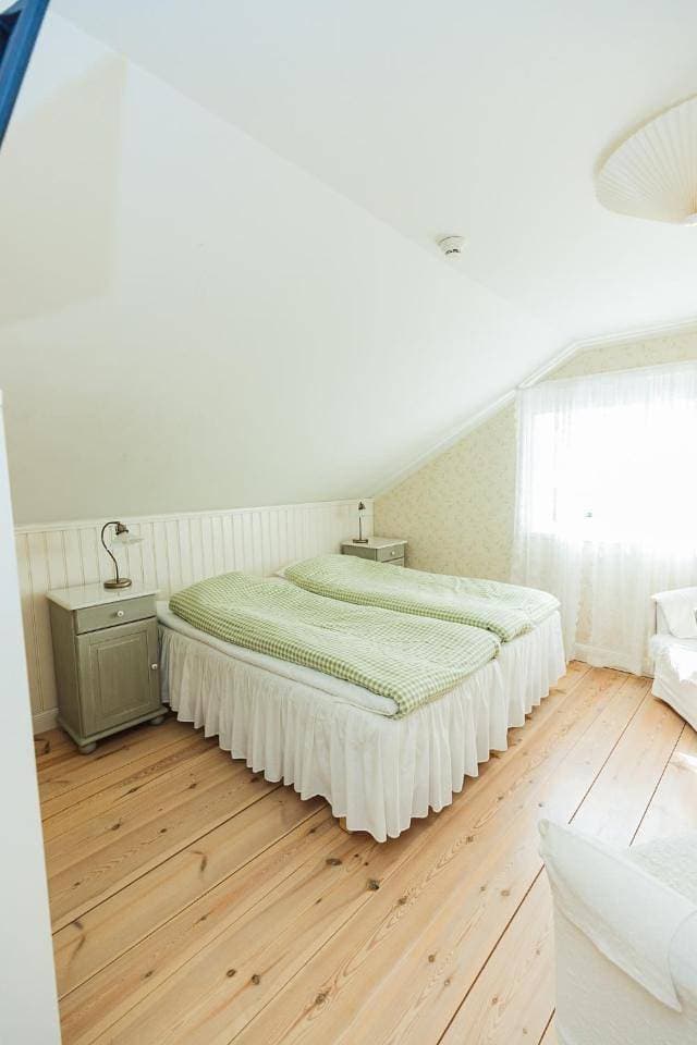 Foto 7 von 10: Double Room with Shared Bathroom