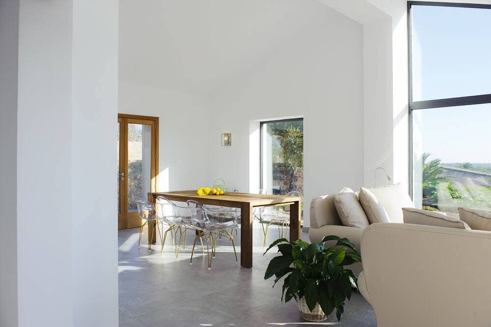 Foto 7 von 28: Modern umgebautes Bauernhaus mit Pool, ruhige Lage