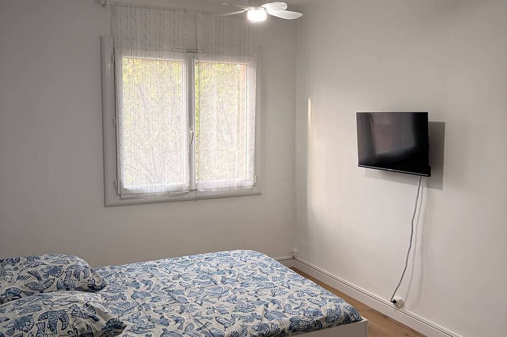 Foto 6 von 21: La Garde, Refurbished - ideal location, sleeps 8