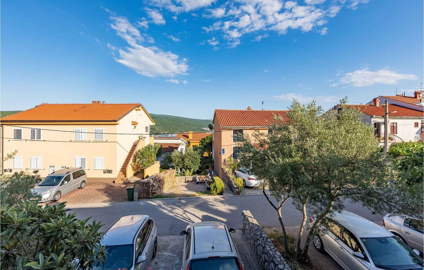 Foto 3 von 18: Gemütliche Ferienwohnung: 800 m zum Strand, WLAN, Klimaanlage, Terrasse und Parkplatz