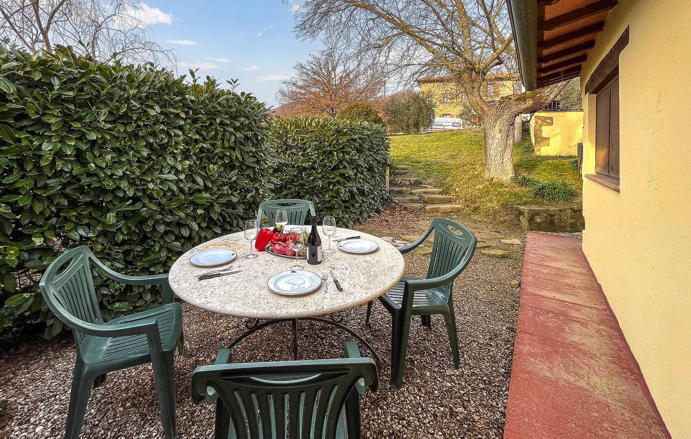 Foto 11 von 38: Gemütliche Ferienwohnung mit Pool, Garten und Parkplatz