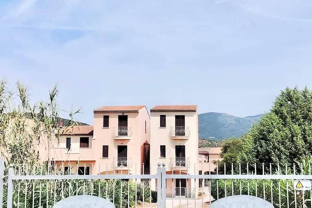 Hadley House Key to Villas 1