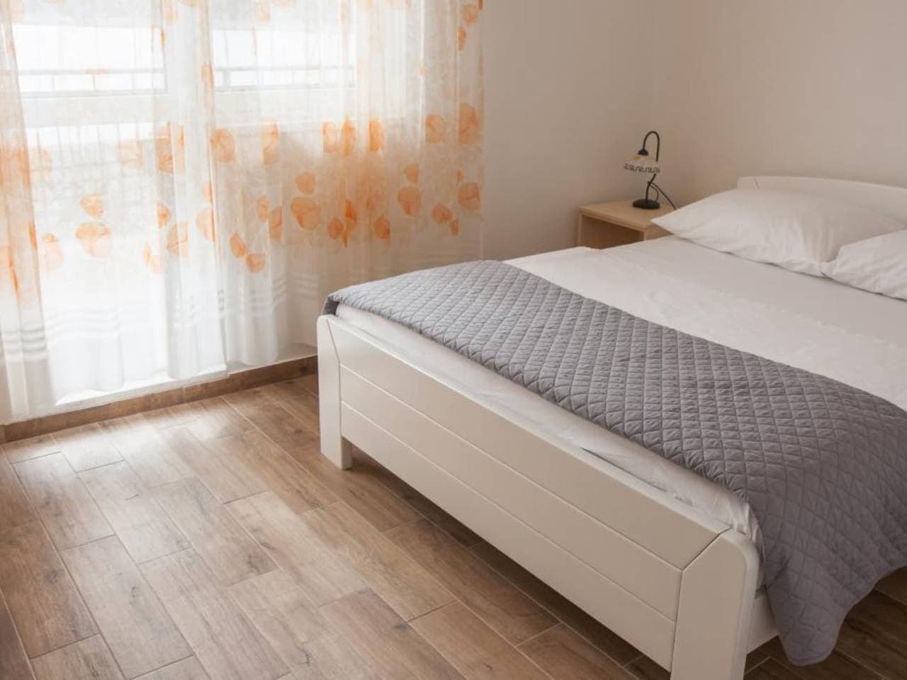 One-Bedroom Apartment With Sea View Ap 2 1