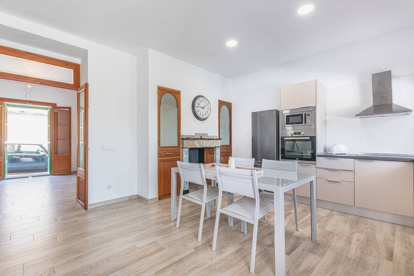 Foto 9 von 28: Ferienhaus für 8 Personen mit Terrasse
