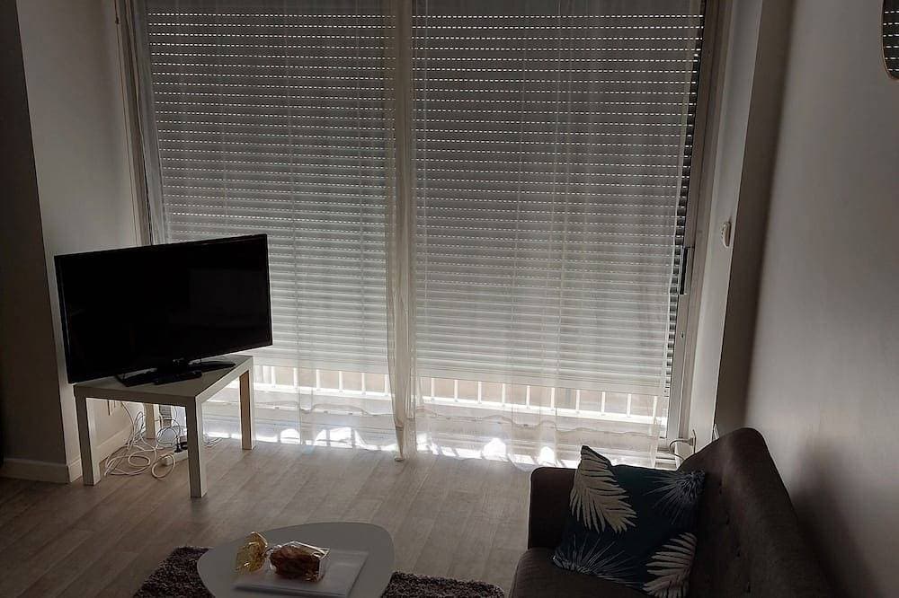 Foto 6 von 8: Studio type T2, hypercentre, furnished with air conditioning and parking