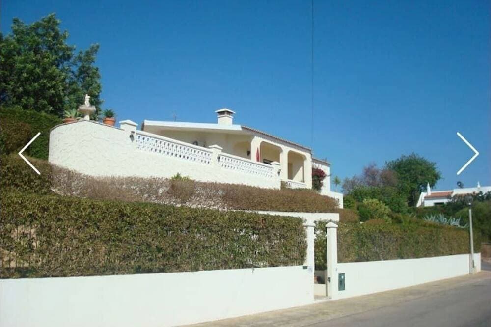 Foto 10 von 17: Villa David