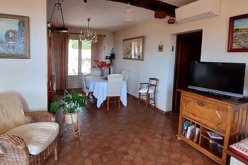 Foto 6 von 26: Schöne Villa zu vermieten in üppigem Grün