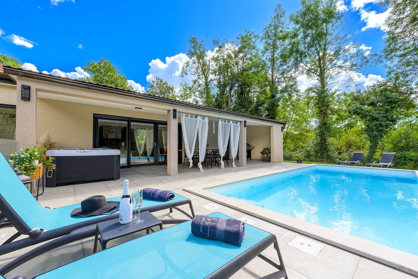 Villa Green Silence 1