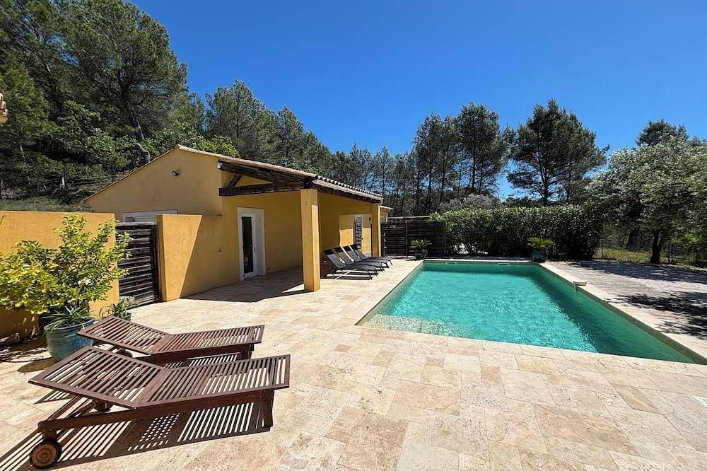 A 4-star Provencal Premium break 1