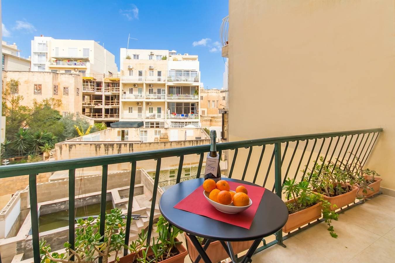 Foto 2 von 19: A Lovely Apart By The Sea Sliema