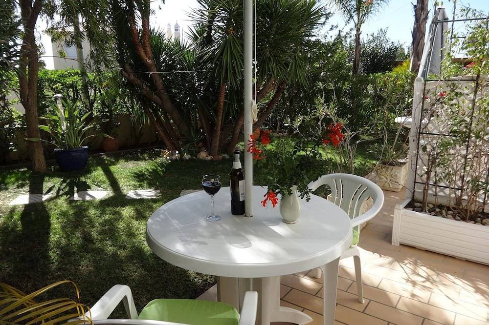 Foto 13 von 15: Cozy studio in the garden with terrace
