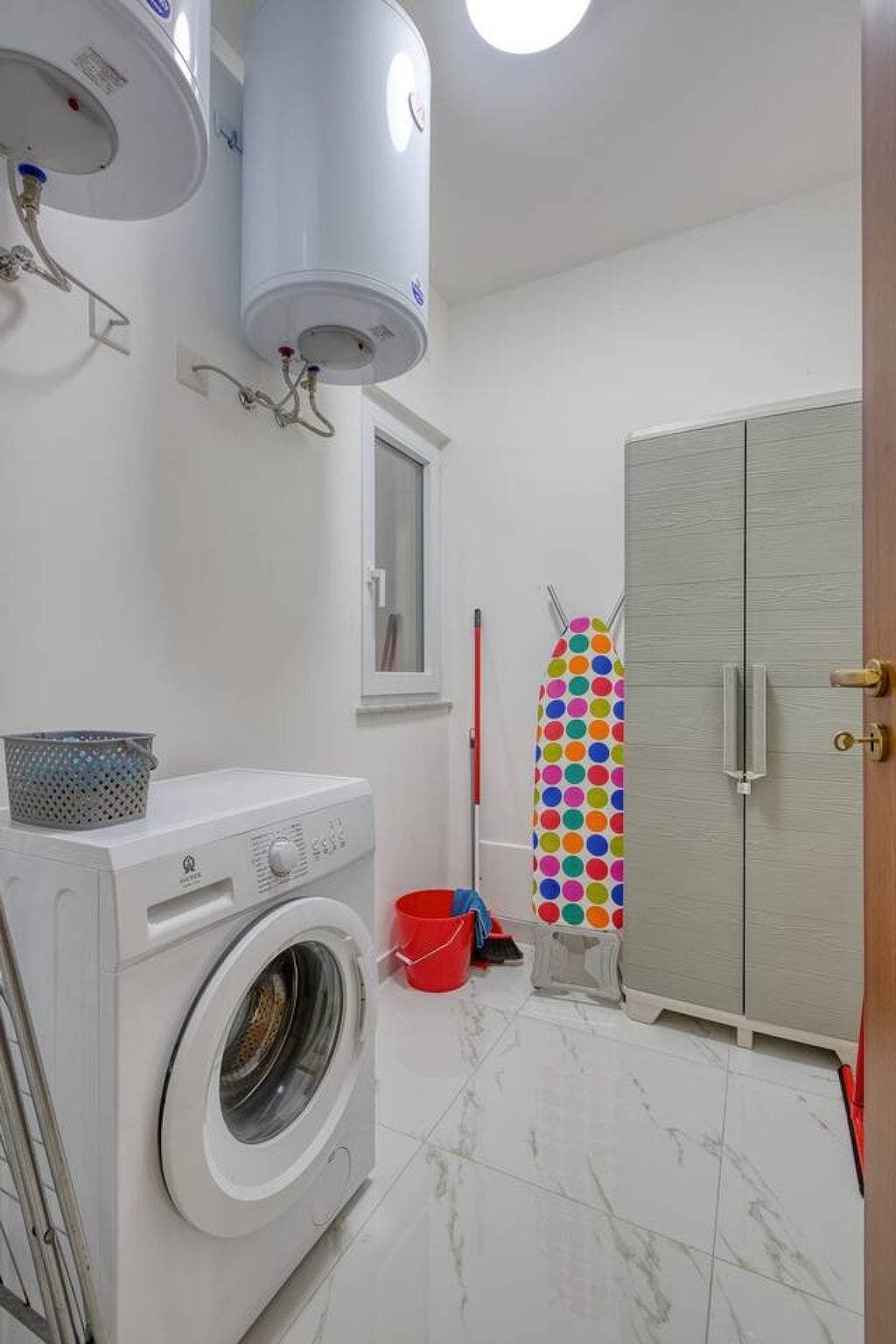 Foto 12 von 34: Ferienwohnung für 4 Personen mit Balkon