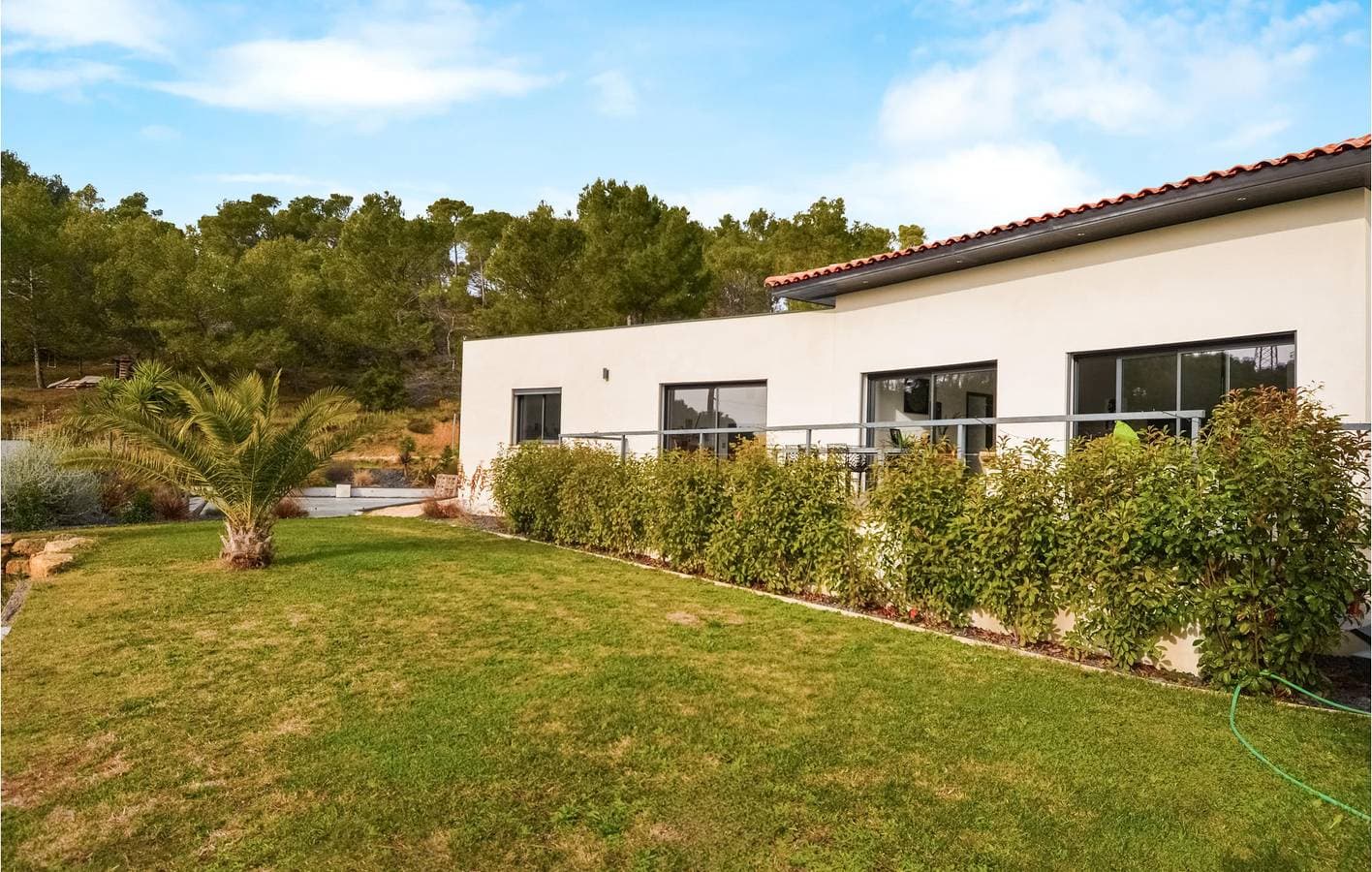 Foto 11 von 32: Cozy Apartment: AC, Pool, Garden, Internet | Saint-Nazaire 1000m
