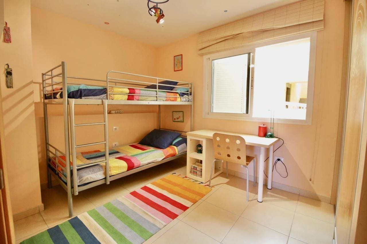 Foto 5 von 25: Two-Bedroom Apartment