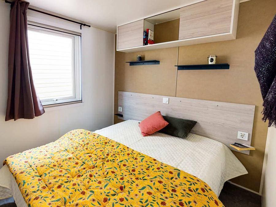 Foto 3 von 59: Camping Siblu les Embruns Funpass inclus - Mobilheim 8 personen - Essential 3ch 8p Signature clim