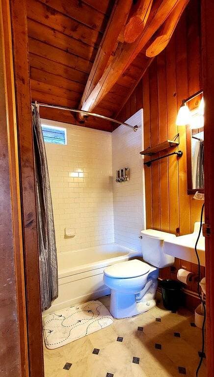 Foto 6 von 33: Cabin 1 at Cedar Key - Perfect lakefront getaway!