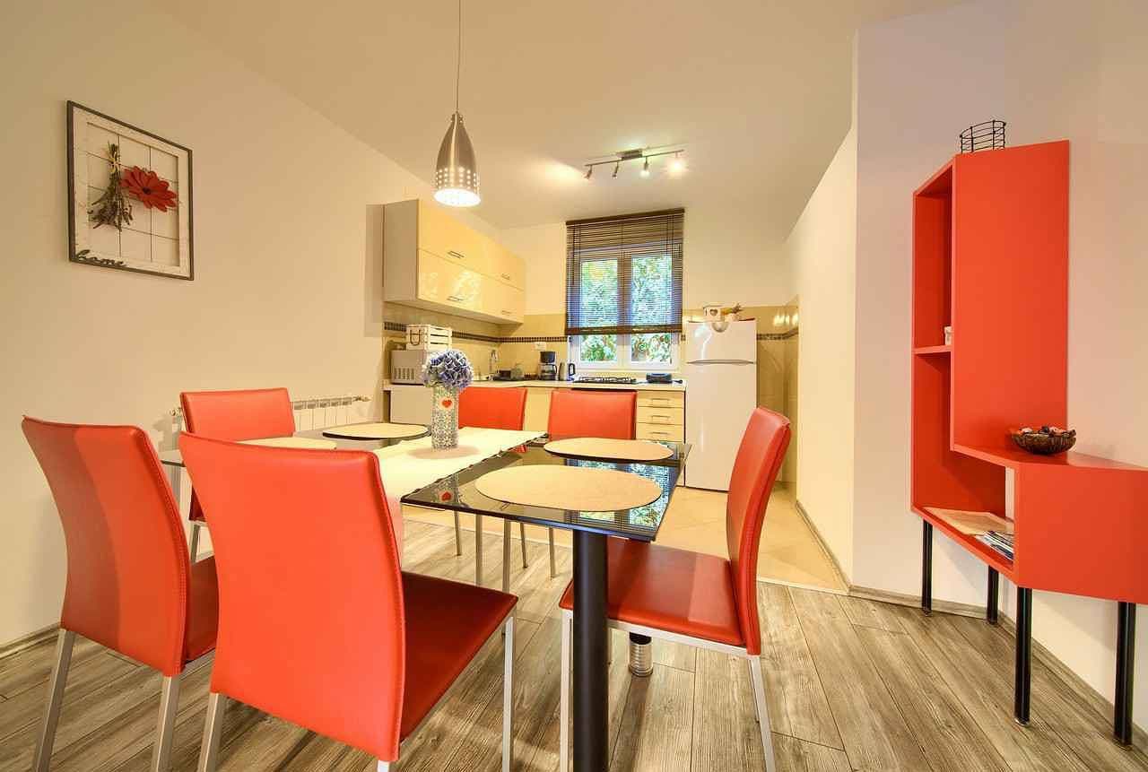 Foto 8 von 25: Ferienwohnung mit Balkon und Klimaanlage