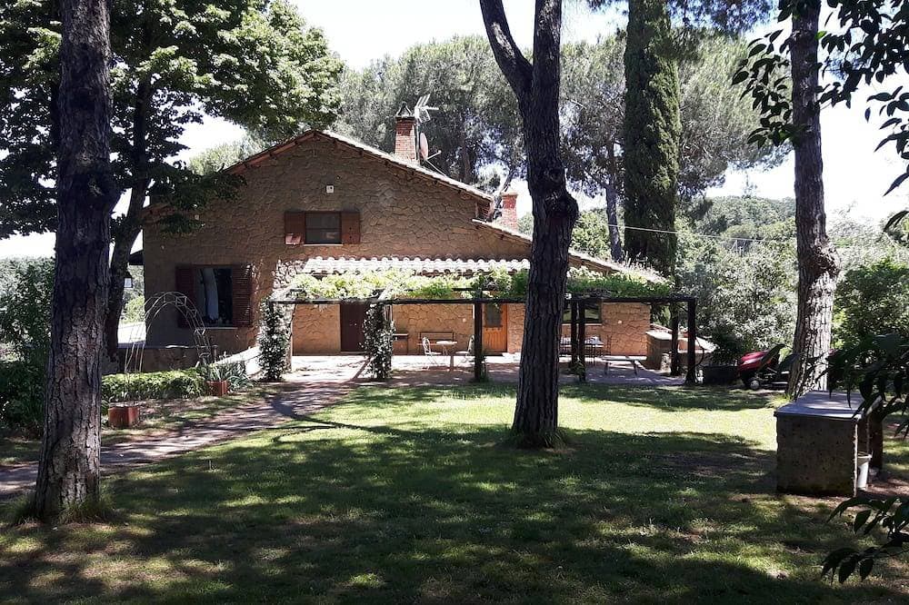 Foto 5 von 30: Hebald Gästehaus: Suite mit privatem Garten.