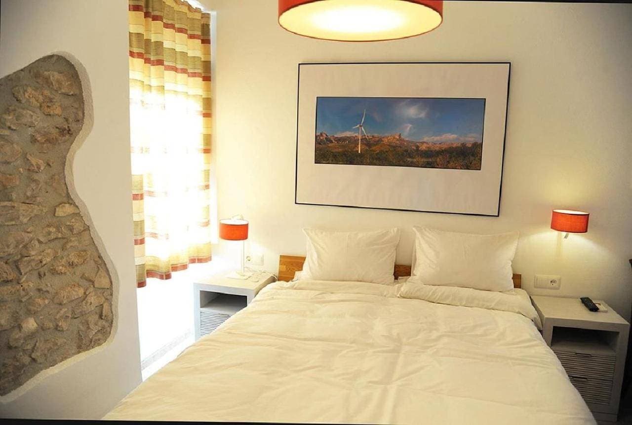 Foto 5 von 8: Twin Room with Private Bathroom
