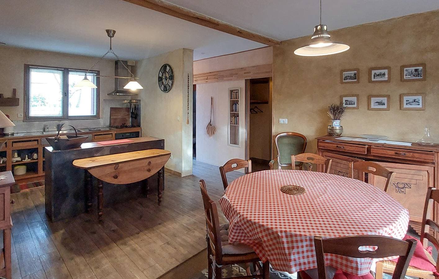 Foto 6 von 24: Gemütliche Wohnung in Lansac mit Pool und Parkplatz