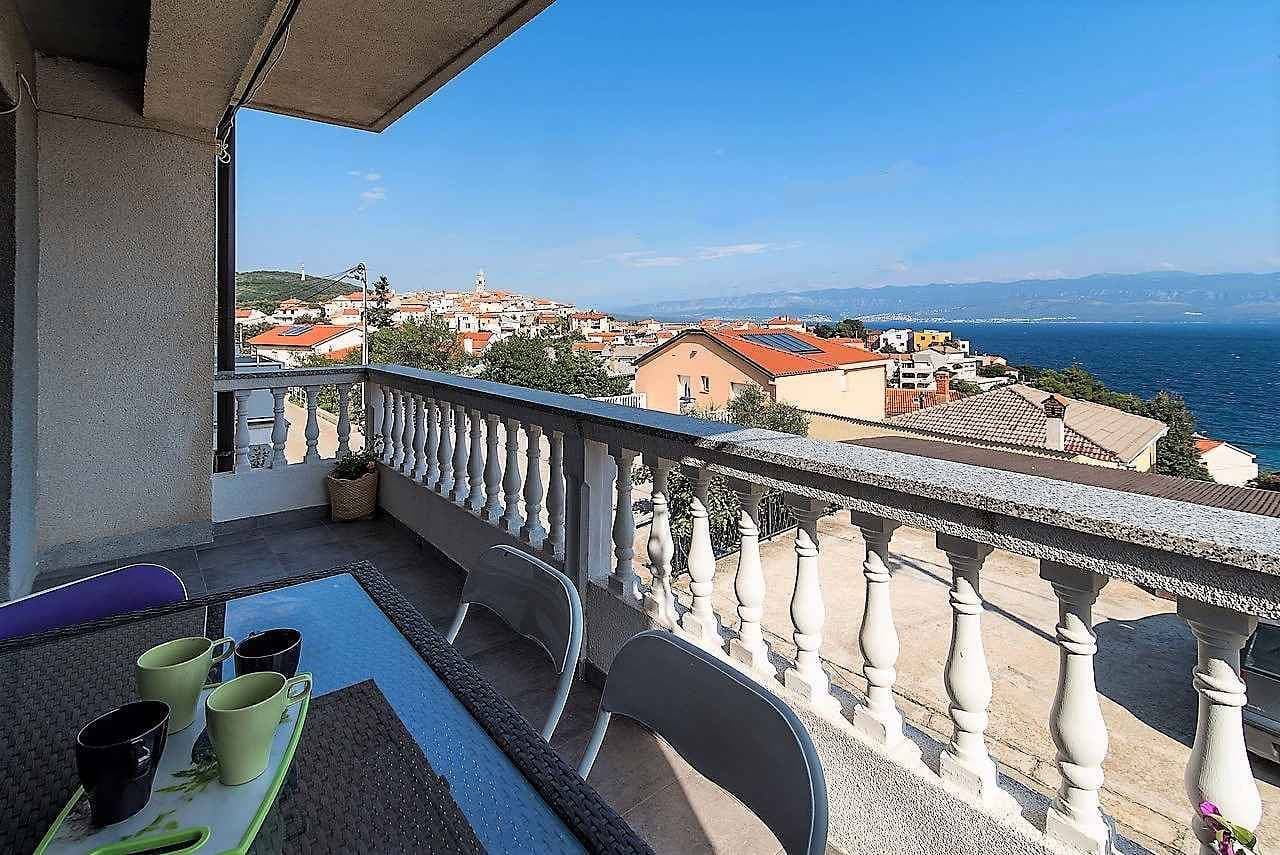 Ferienwohnung mit herrlichen Blick auf das Meer und die Altstadt 1