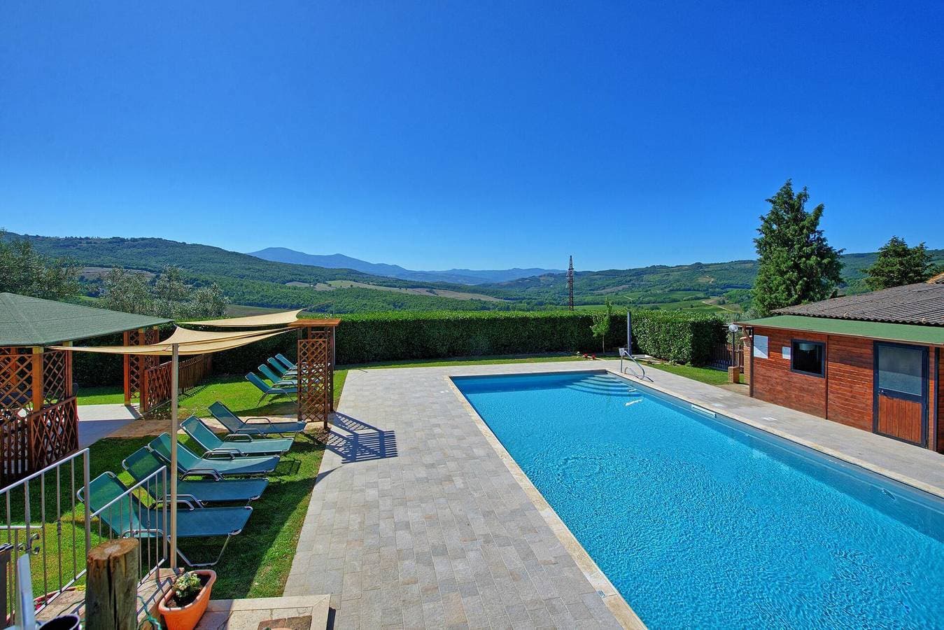 Foto 12 von 46: Villa für 14 Personen mit Pool