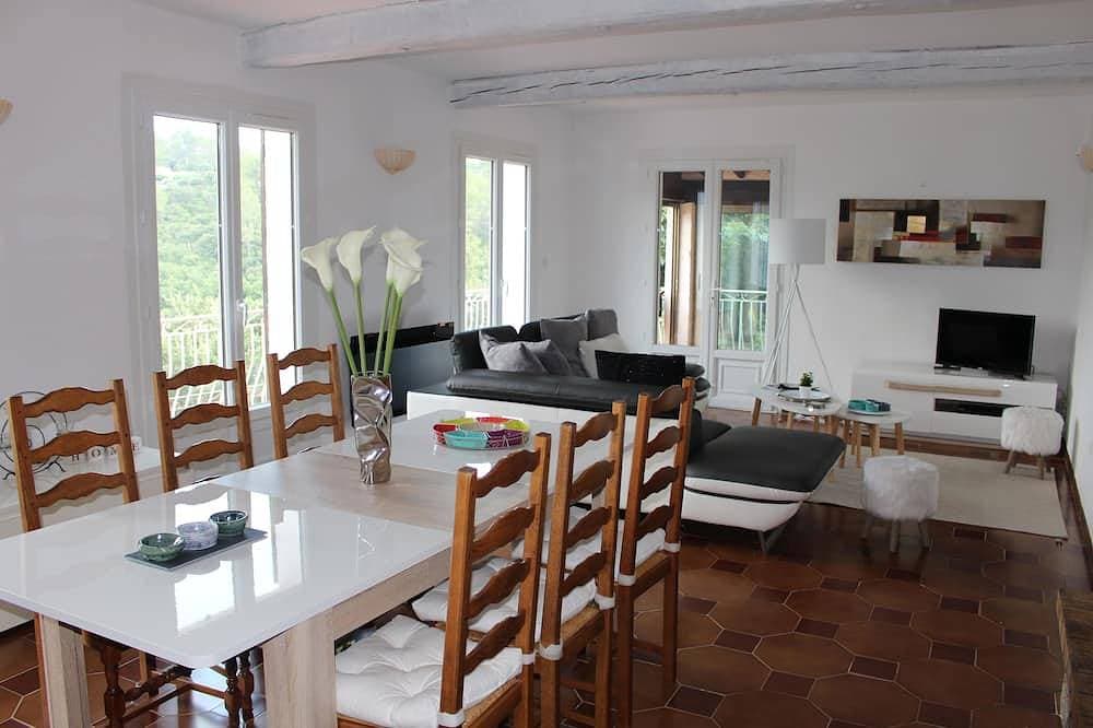 Foto 5 von 30: Large villa Magnificent swimming pool Breathtaking view Change of scenery guaranteed