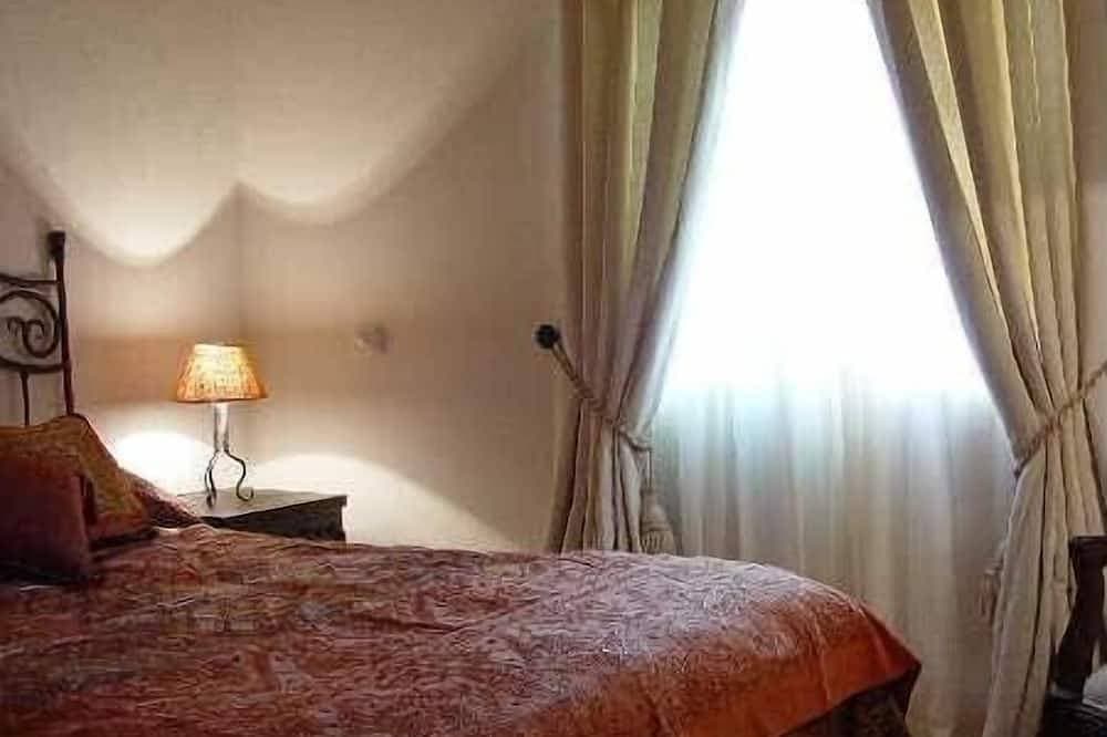 Foto 2 von 30: Fabulous Designer Villa, Own Pool And Gardens, Amazing Views Over Tavira To Sea