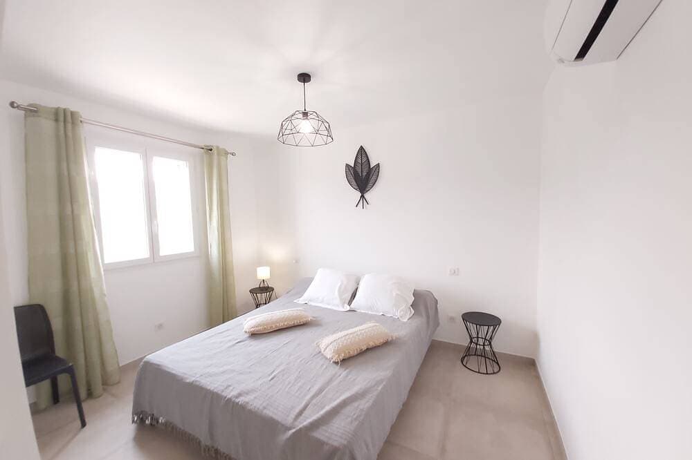 Foto 3 von 30: 3-Zimmer-Wohnung, beheizter Pool, Klimaanlage, WLAN, 1 Min. Fluss, 7 Min. Strand