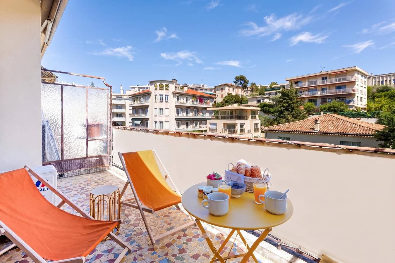 Lion Apt - Near City Center - Terrace 1