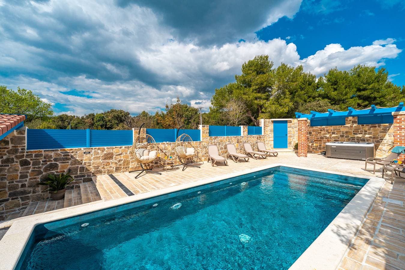 Foto 4 von 46: Stone Holiday house Zara with jacuzzi