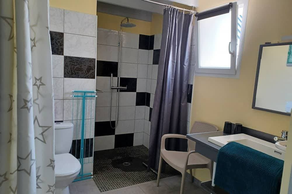Foto 4 von 9: Gîte-Standard-Ensuite mit Dusche