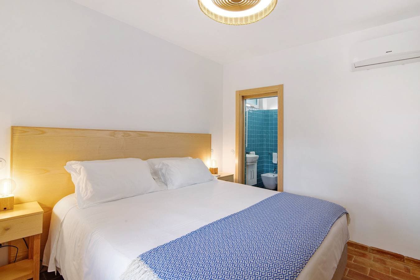 Foto 12 von 32: Ferienwohnung 'Casa Do Livramento Adega' mit Gemeinschaftspool, WLAN und Klimaanlage