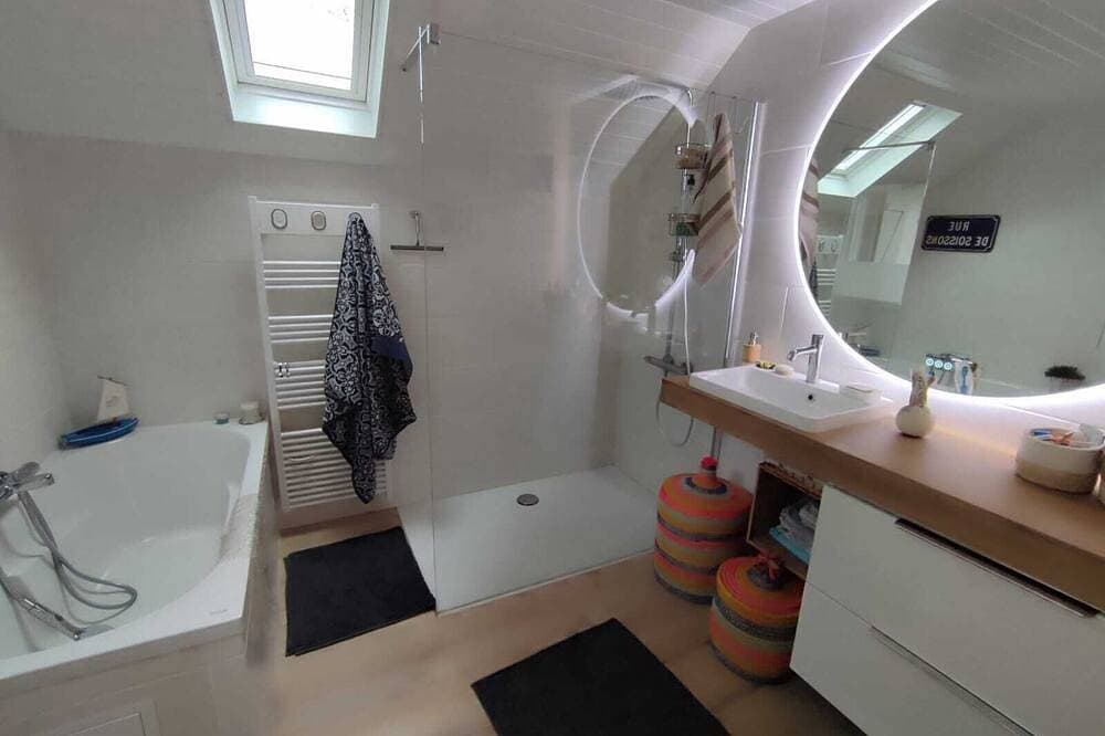 Foto 8 von 30: Authentischen normannischen Fachwerkhaus mit Parkanlage in der Nähe von Wald und Meer