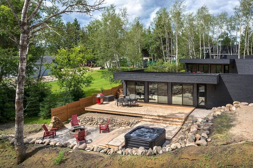 Foto 2 von 13: Clear Lake, cabin, hot tub