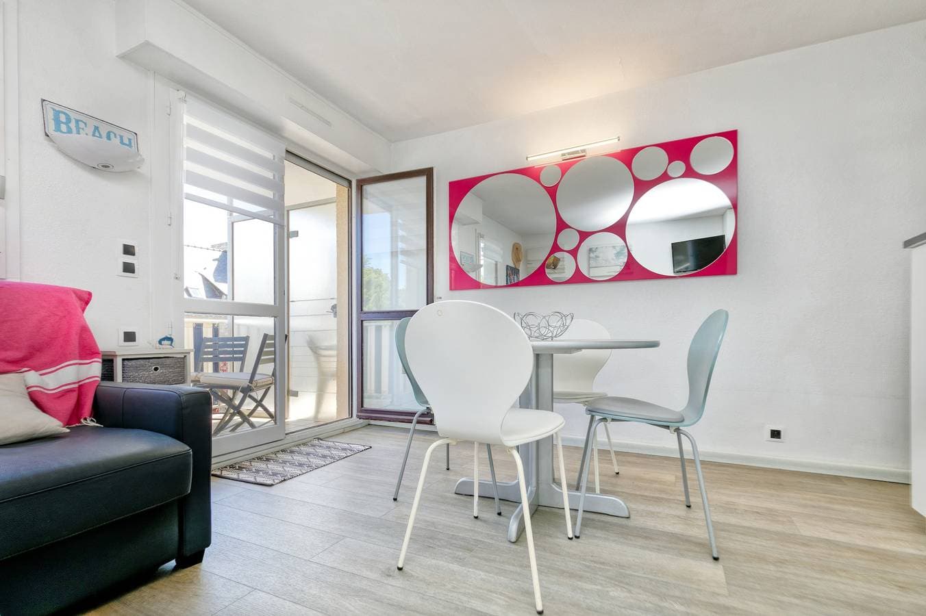 Foto 10 von 20: Studio-Apartment 'Appartement Avec Balcon' mit Balkon