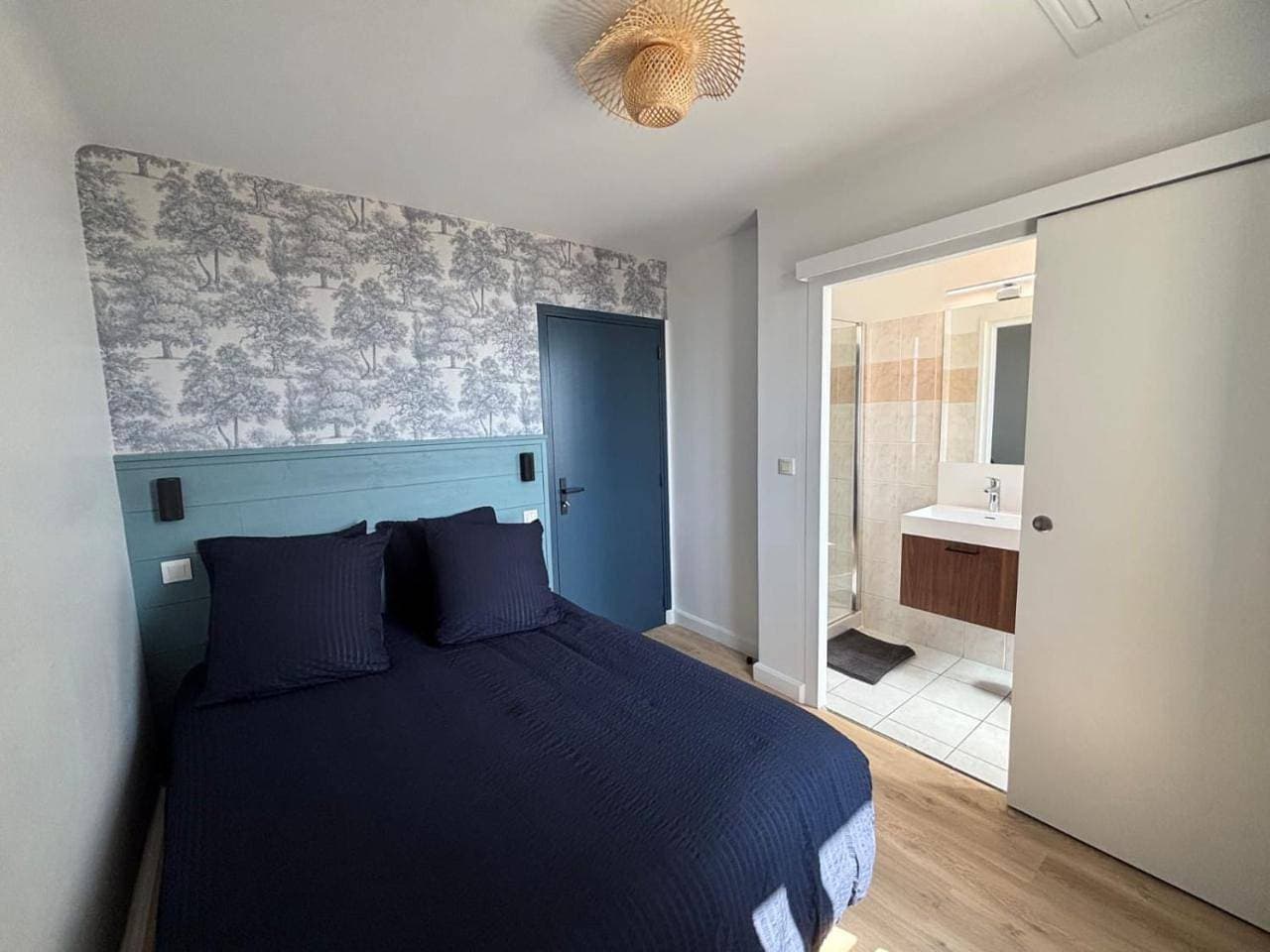 Foto 9 von 14: Double Room with Private Bathroom