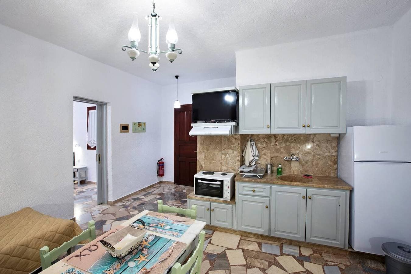 Foto 9 von 50: Ferienwohnung für 4 Personen mit Terrasse