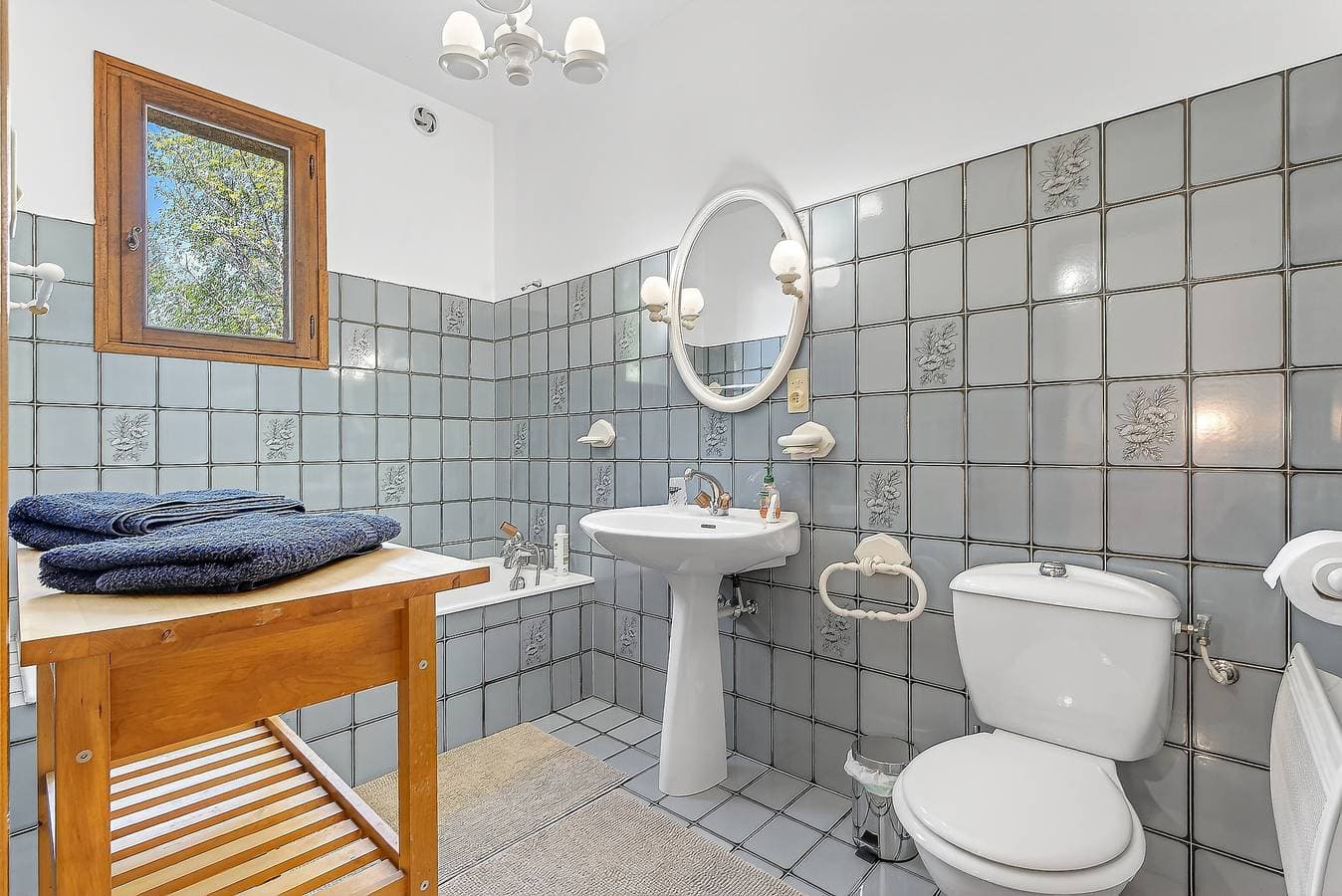 Foto 8 von 39: Gästezimmer Corail 18 m² – Bergblick & privater Pool