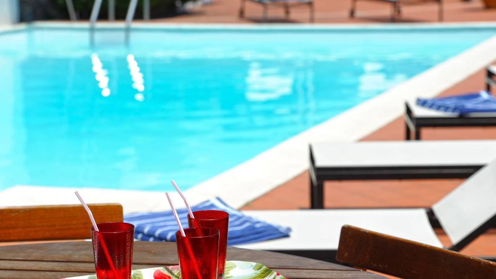 Foto 5 von 57: Villa für 8 Personen mit Pool
